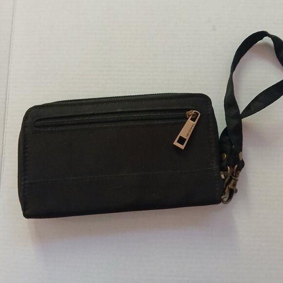 Travelon Handbags - Travelon Women's Zip Around Wristlet Black Nylon RFID GUC